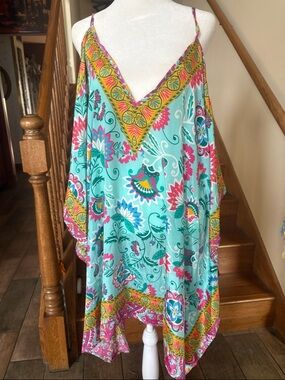 NWT Floral V-Neck Sleeveless Boho bathing suit cover up or wear w/ capris FIRM👇